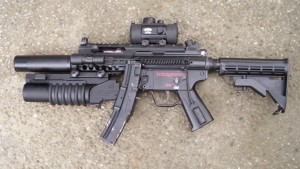 MP5k s granátometem 203.JPG