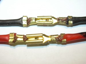 spojeni silovych vodicu je spatnymi typy spojek a nekvalitni mechanicke spojeni .JPG